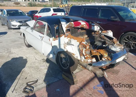 1961 Chevrolet Corvair из США, поврежденный, VIN 3TMM4FNXAM22795